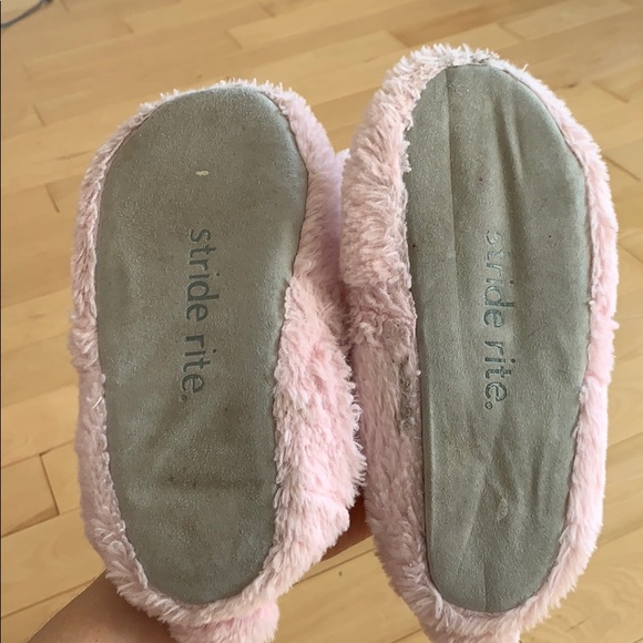 Pink rabbit 🐇 slippers - Picture 4 of 5